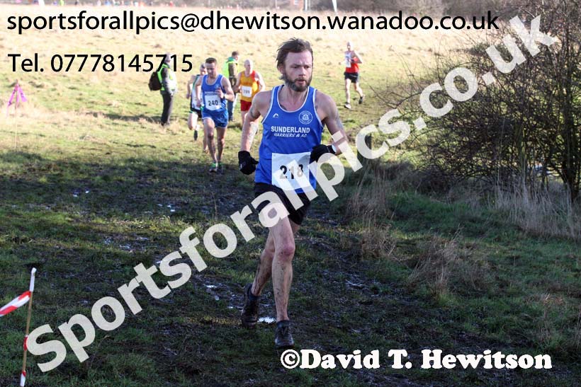 Mens masters 35s to 64s North Eastern Masters, Wallsend. Photo: David T. Hewitson/Sports for All Pics